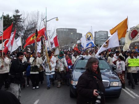 Nishiyuu Youth Approach Victoria Island. Photo: Andy Crosby